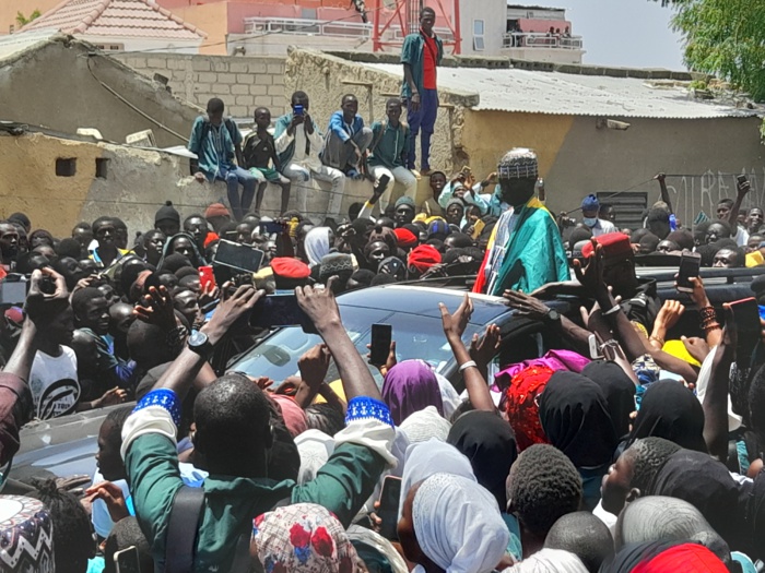 KAOLACK : Mohamed Mahi Touré accueilli en héros à Médina Baye (Images) KAOLACK : Mohamed Mahi Touré accueilli en héros à Médina Baye (Images)