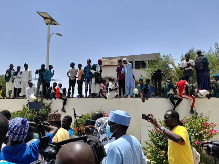 KAOLACK : Mohamed Mahi Touré accueilli en héros à Médina Baye (Images) KAOLACK : Mohamed Mahi Touré accueilli en héros à Médina Baye (Images)