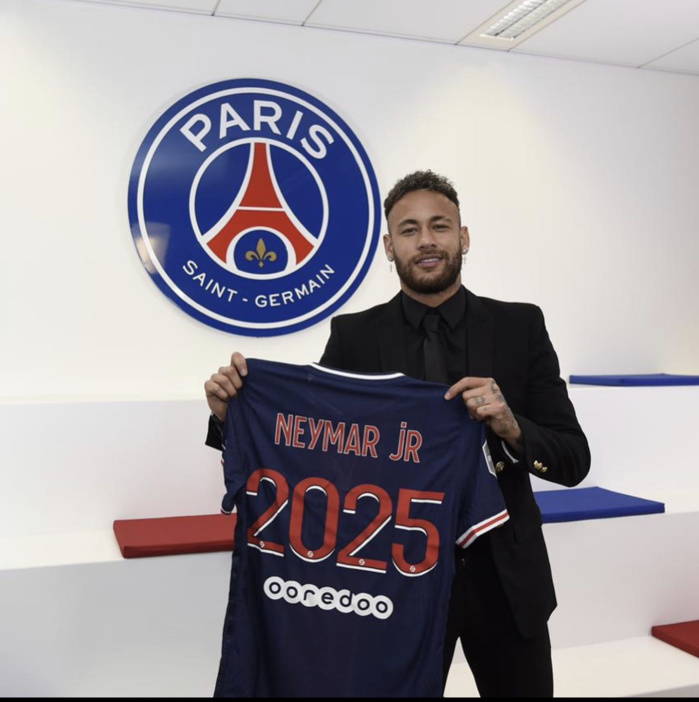 Mercato : Neymar a prolongé au PSG jusqu’en 2025. Mercato : Neymar a prolongé au PSG jusqu’en 2025.