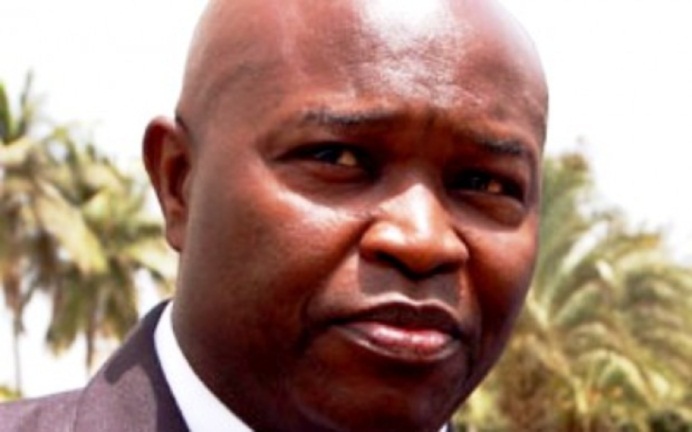 « Tu te ranges derrière Macky Sall, ou tu t’en vas ! »