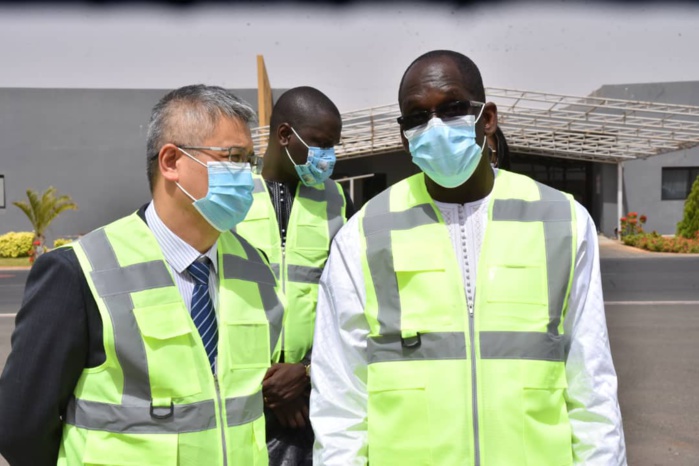 Sénégal / Covid19 : Le MSAS a réceptionné 300 000 doses du vaccin Sinopharm. Sénégal / Covid19 : Le MSAS a réceptionné 300 000 doses du vaccin Sinopharm.