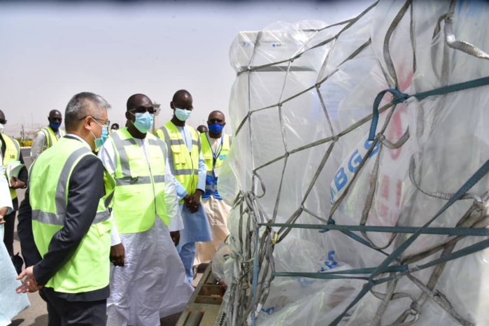 Sénégal / Covid19 : Le MSAS a réceptionné 300 000 doses du vaccin Sinopharm. Sénégal / Covid19 : Le MSAS a réceptionné 300 000 doses du vaccin Sinopharm.