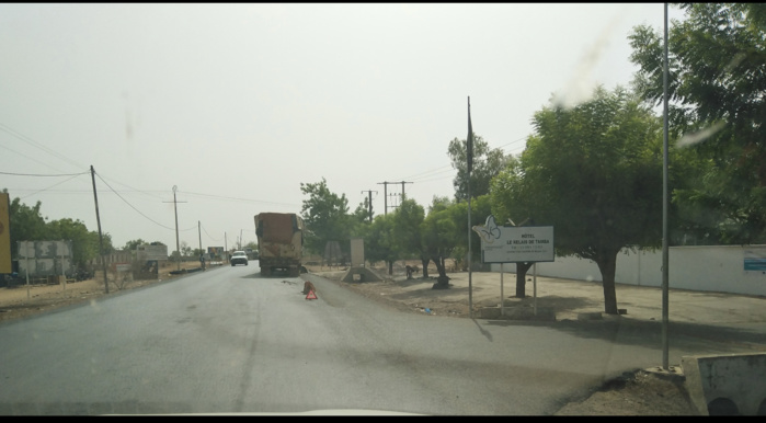 Tamba / Alerte : Un camion bloqué sur la RN1 depuis plus d'un mois cause des risques d'insécurité. Tamba / Alerte : Un camion bloqué sur la RN1 depuis plus d'un mois cause des risques d'insécurité.