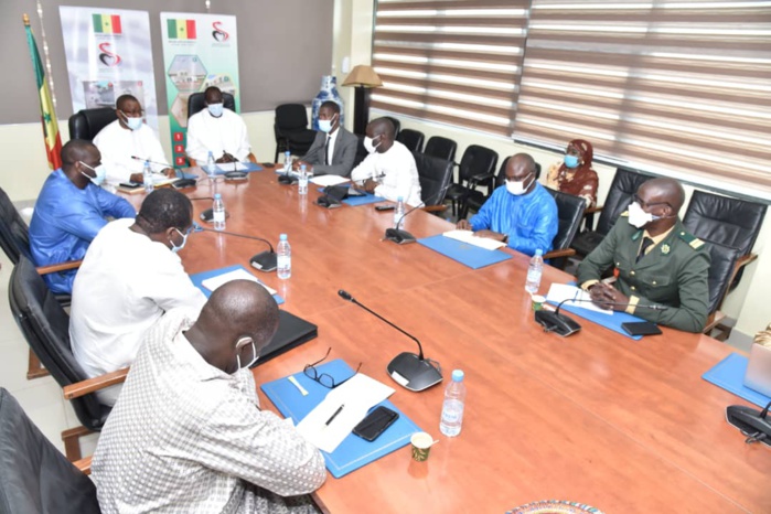 Santé : Le Sénégal en voie d'être un pays producteur de vaccin contre la Covid-19. Santé : Le Sénégal en voie d'être un pays producteur de vaccin contre la Covid-19.