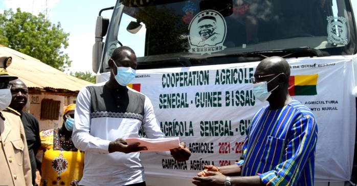 Coopération : le Sénégal octroie près de mille tonnes de semences et d’engrais à la Guinée Bissau.