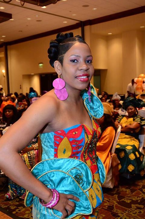 Sinta la top modèle internationale a défilé pour Djily Création lors de sa tournée américaine