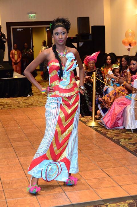 Sinta la top modèle internationale a défilé pour Djily Création lors de sa tournée américaine