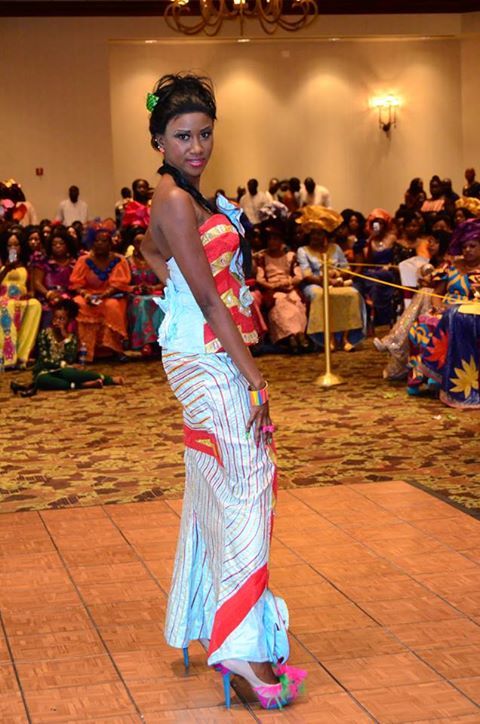 Sinta la top modèle internationale a défilé pour Djily Création lors de sa tournée américaine