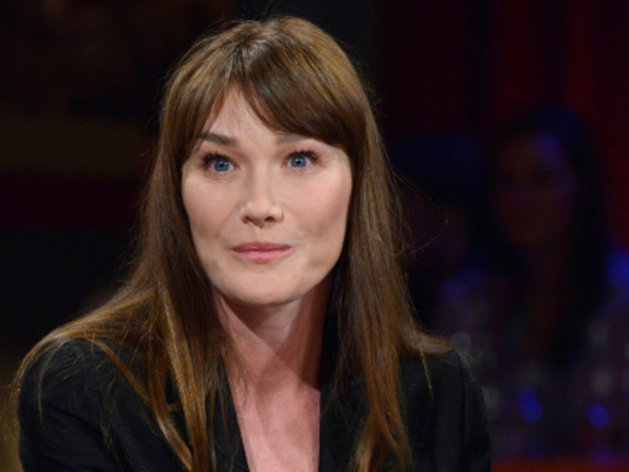 Carla Bruni-Sarkozy réagit suite au scandale sur le financement de sa fondation