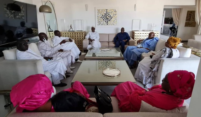 Visite : Le président de la République chez Khalifa Sall. Visite : Le président de la République chez Khalifa Sall.