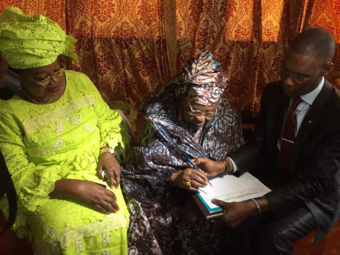 NÉCROLOGIE : La députée Aïda Mbodj a perdu sa mère Adja Aminata Sarr. NÉCROLOGIE : La députée Aïda Mbodj a perdu sa mère Adja Aminata Sarr.