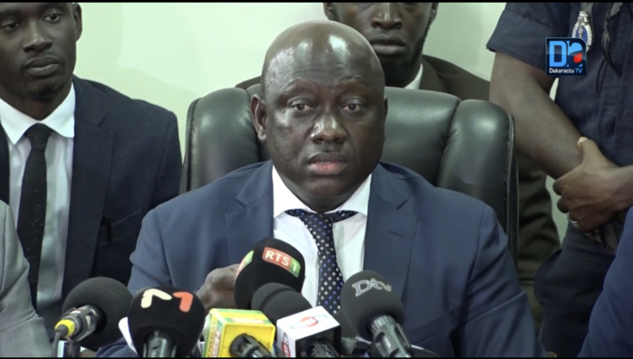 AVC et Remplacement supposé du Procureur Serigne Bassirou Guèye du parquet de Dakar : la vérité des faits sur les folles rumeurs d’une journée AVC et Remplacement supposé du Procureur Serigne Bassirou Guèye du parquet de Dakar : la vérité des faits sur les folles rumeurs d’une journée