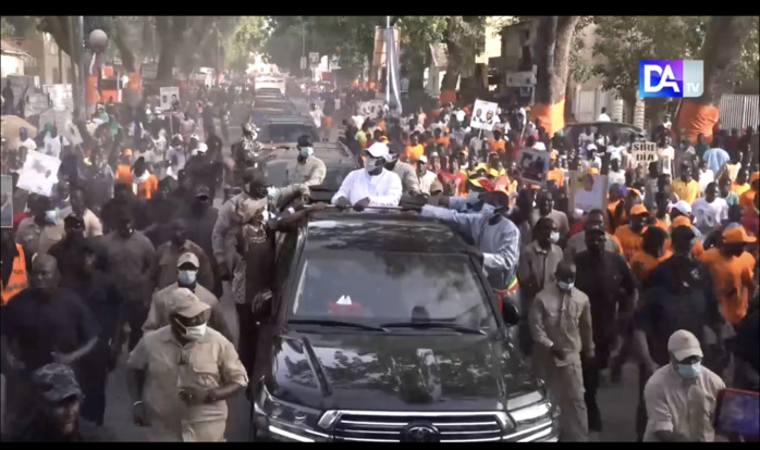 Hausse des cas Covid : les manifestations et évènements officiels tenus dans la sobriété et le respect strict des mesures barrières Hausse des cas Covid : les manifestations et évènements officiels tenus dans la sobriété et le respect strict des mesures barrières