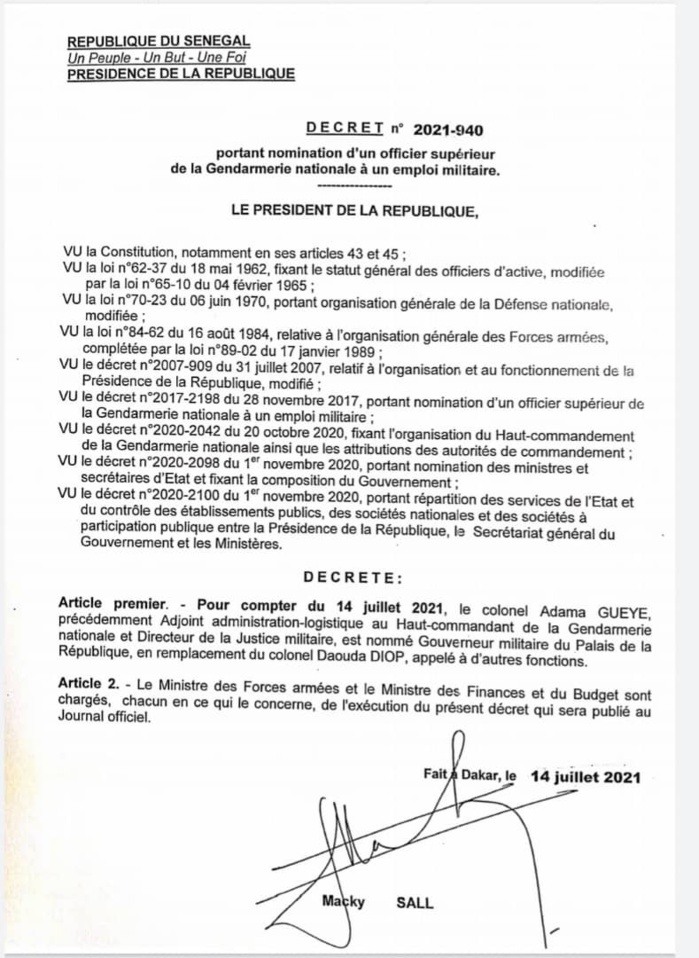 Nominations dans le Haut commandement de la gendarmerie nationale: le colonel Adama Gueye, Gouverneur militaire du Palais, les Colonels Daouda Diop et Meissa Cellé Ndiaye élevés au grade de Général Nominations dans le Haut commandement de la gendarmerie nationale: le colonel Adama Gueye, Gouverneur militaire du Palais, les Colonels Daouda Diop et Meissa Cellé Ndiaye élevés au grade de Général