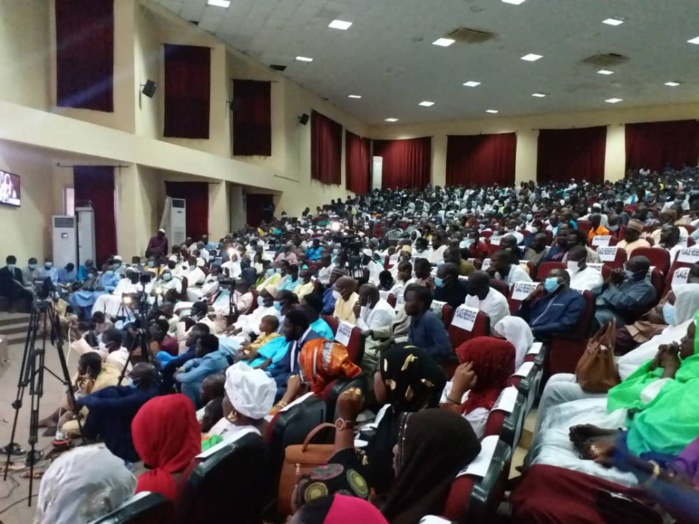 UCAD : La vie et l'œuvre du défunt fondateur de Médinatoul Abdou Khadre Dieylani, Cheikh Mouhidine Samba Diallo, revisitées. UCAD : La vie et l'œuvre du défunt fondateur de Médinatoul Abdou Khadre Dieylani, Cheikh Mouhidine Samba Diallo, revisitées.