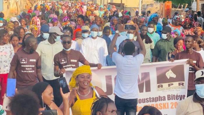 TABASKI 2021 : Les populations de Nioro soulagées après par la grosse contribution de Moustapha Bitèye TABASKI 2021 : Les populations de Nioro soulagées après par la grosse contribution de Moustapha Bitèye