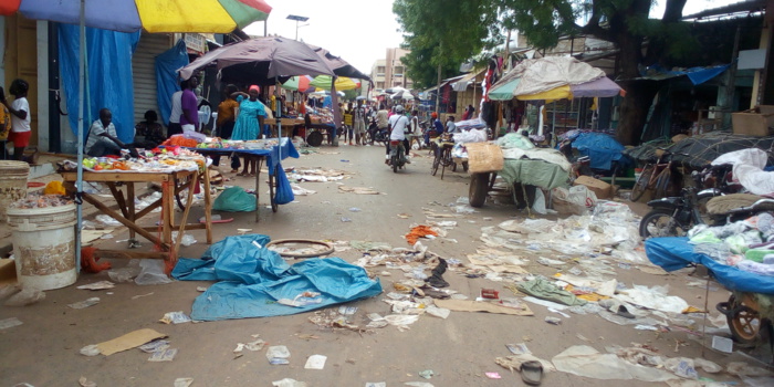 Lendemain de Tabaski à Kolda : entre ordures jonchant les rues et enfants à la traine… Lendemain de Tabaski à Kolda : entre ordures jonchant les rues et enfants à la traine…