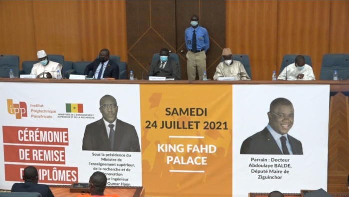 (Images) Institut Polytechnique Panafricain de Dakar (IPP) : cérémonie de remise de diplômes des 350 diplômés (Images) Institut Polytechnique Panafricain de Dakar (IPP) : cérémonie de remise de diplômes des 350 diplômés