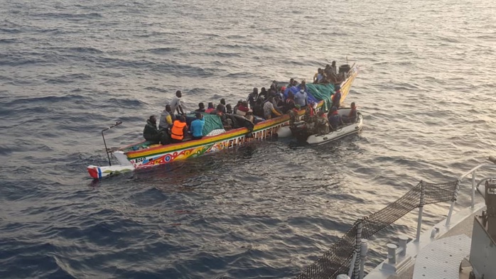 Émigration clandestine : 16 Sénégalais et 55 gambiens arrêtés par la marine au large de Djifère.