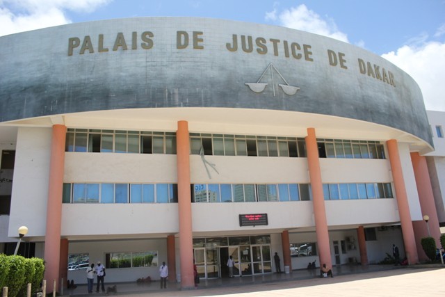 Tribunal départemental de Dakar : Une juge agressée par un Commis de greffe, la Présidente et le Procureur sévissent