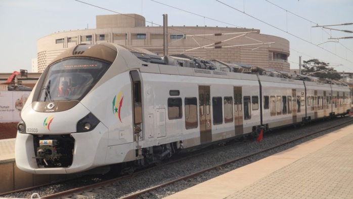 Train Express Régional : Le ministre Mansour Faye annonce sa mise en service en Décembre.