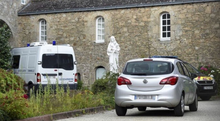 France : un prêtre assassiné par un réfugié rwandais sous contrôle judiciaire dans une autre affaire