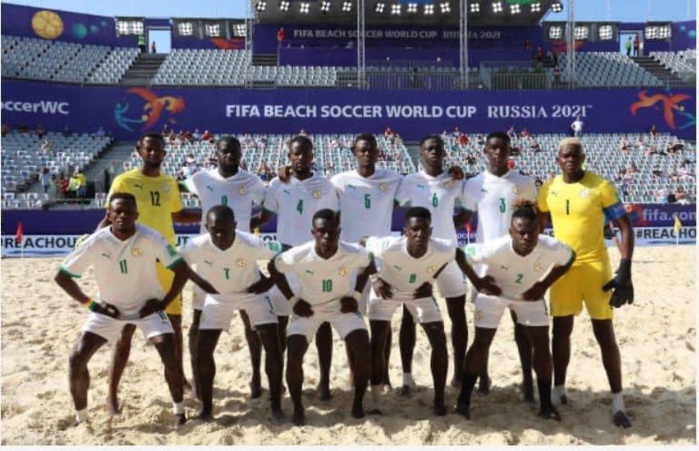 Mondial Beach Soccer 2021 : Le Sénégal démarre par une victoire 6-1 contre l'Uruguay avec un triplé de Raoul Mendy. Mondial Beach Soccer 2021 : Le Sénégal démarre par une victoire 6-1 contre l'Uruguay avec un triplé de Raoul Mendy.