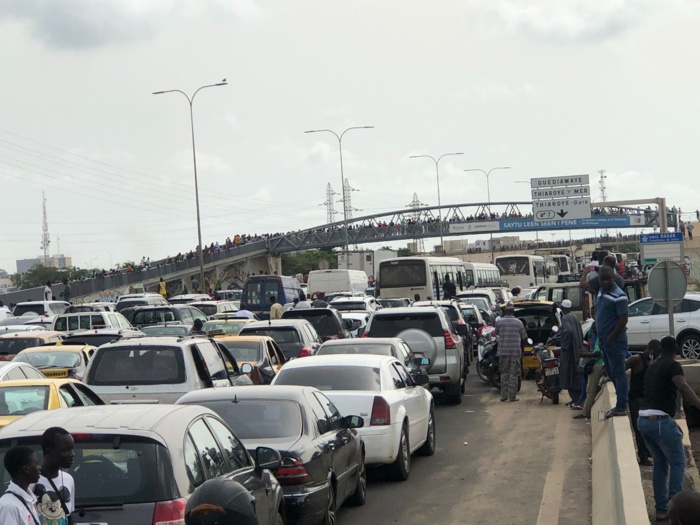 Inondations à Dakar : les raisons de la colére des jeunes de Diacksao Inondations à Dakar : les raisons de la colére des jeunes de Diacksao