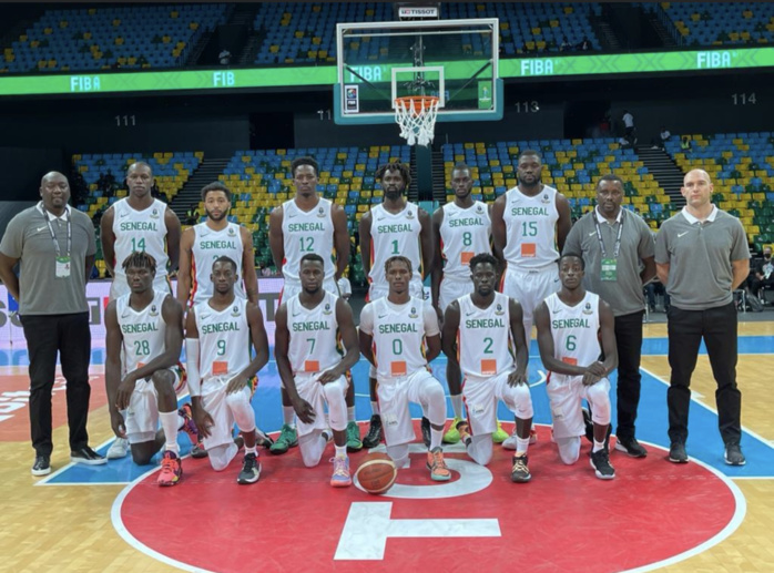 Afrobasket masculin 2021 : Le Sénégal démarre par une large victoire 93 – 55 contre l’Ouganda.