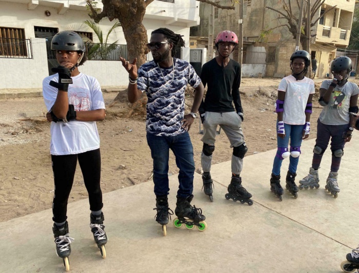 Roller au Sénégal : une randonnée nocturne organisée pour honorer les champions du monde.