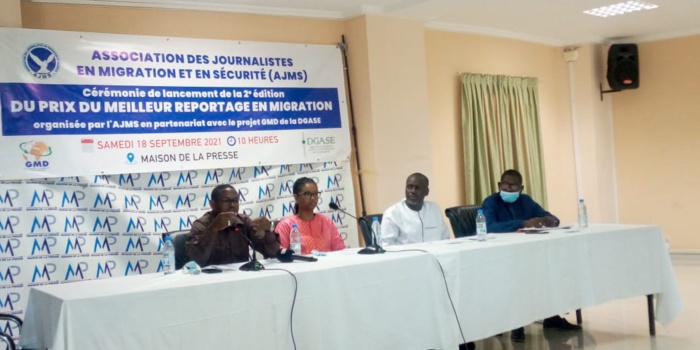 Migration et sécurité au Sénégal : L’AJMS lance la deuxième édition du prix du meilleur reportage en migration. Migration et sécurité au Sénégal : L’AJMS lance la deuxième édition du prix du meilleur reportage en migration.