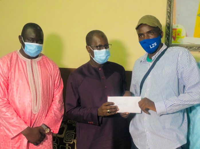 Navétanes 2021 : Le Coordonnateur des cadres Benno de Pikine, Abdou Karim Sall, dégaine 3.400.000 pour les 14 zones en compétition de l'ODCAV Navétanes 2021 : Le Coordonnateur des cadres Benno de Pikine, Abdou Karim Sall, dégaine 3.400.000 pour les 14 zones en compétition de l'ODCAV