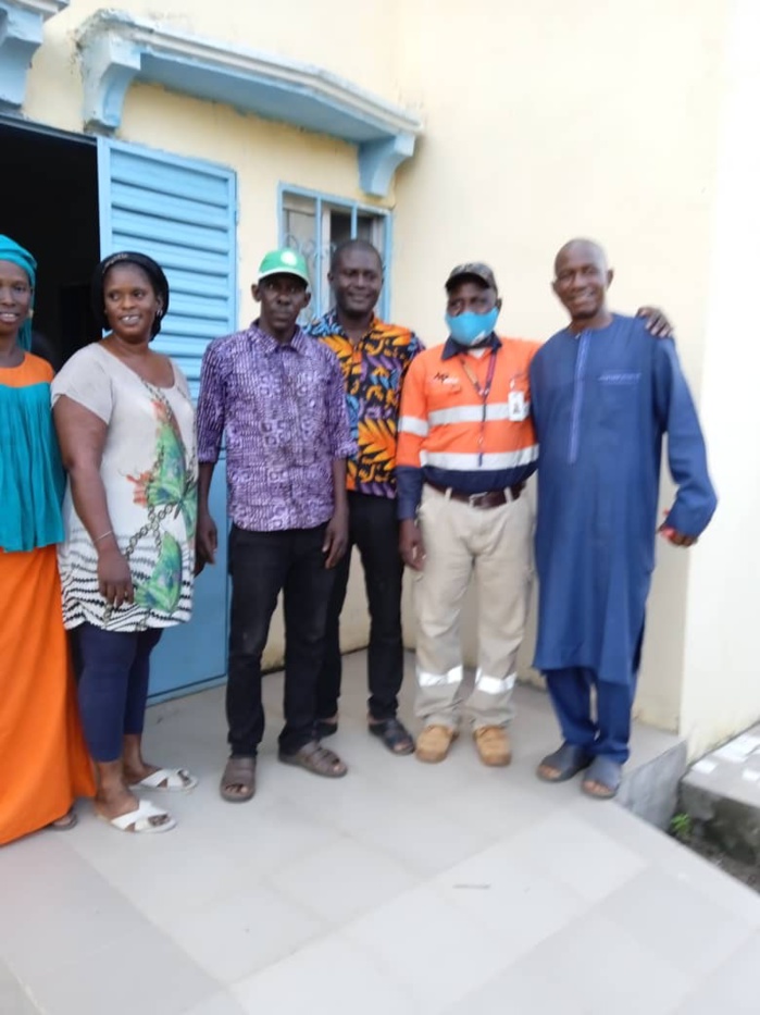 Kédougou / Poste de santé de Tripano : le maire M. H. Cissé  et Endeavour Mining receptionnent  du matériel d'une valeur de 8.129.500 Fcfa.