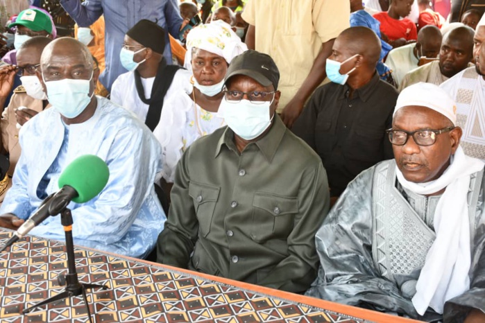 Matam / lancement Xëyu Ndaw Ñi : 1040 jeunes recrutés pour contribuer à la mise en œuvre du Plan Sénégal Émergent Vert. Matam / lancement Xëyu Ndaw Ñi : 1040 jeunes recrutés pour contribuer à la mise en œuvre du Plan Sénégal Émergent Vert.