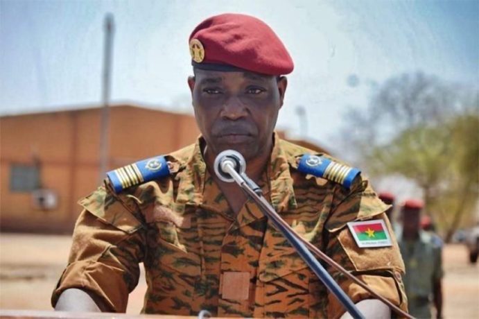 Poussée de la menace terroriste au Burkina : Le nouveau chef d’état-major de l’armée chargé de réorganiser les forces de défense et de sécurité.