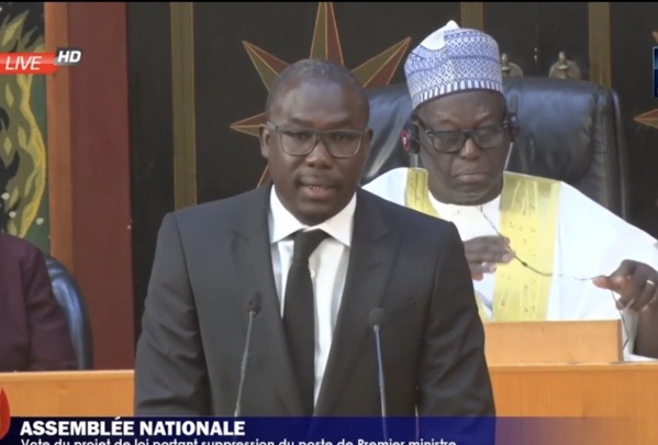 Assemblée nationale : Abdou Aziz Diop démissionne du groupe parlementaire « Liberté et Démocratie » pour rejoindre les Non-inscrits.