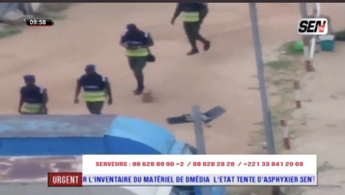 Média : Des gendarmes encerclent le groupe D-Média et les huissiers évaluent le matériel Média : Des gendarmes encerclent le groupe D-Média et les huissiers évaluent le matériel