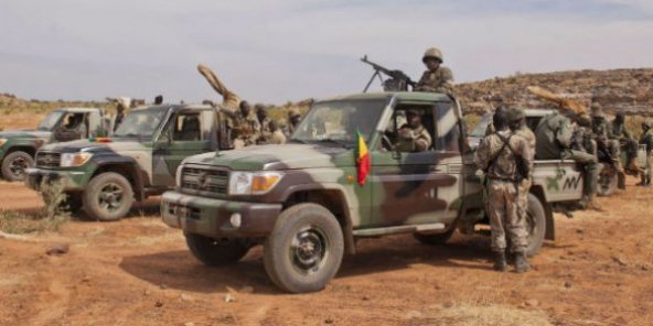 Mali : sept soldats tués dans deux attaques terroristes.
