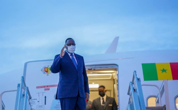 Investiture au Cap vert et forum sur la paix : le président de la République Macky Sall à Paris et à Praia