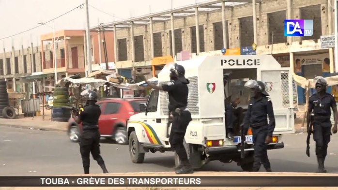 GRÈVE À DIOURBEL / Les bus de Dakar Dem Dikk requièrent l’encadrement des forces de l’ordre pour traverser Diourbel.
