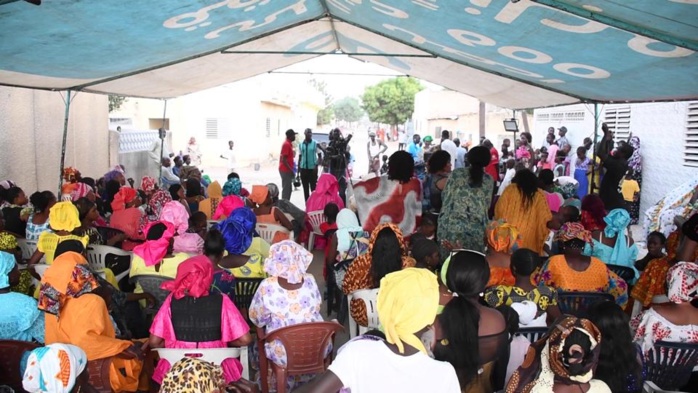 LOCALES À DIOURBEL / Deug Moo Woor de Pape Modou Fall pêche encore dans Wallu Sénégal. LOCALES À DIOURBEL / Deug Moo Woor de Pape Modou Fall pêche encore dans Wallu Sénégal.