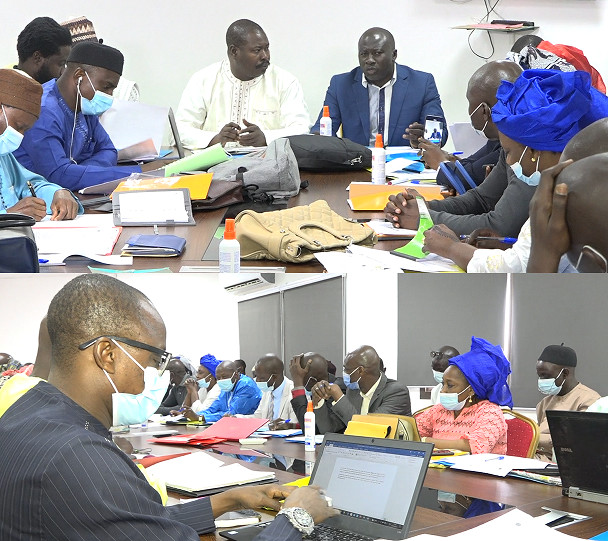 Pour corriger « l'injustice » subie par les enseignants décisionnaires : la traque des décrets et circulaires lancée par les concernés.