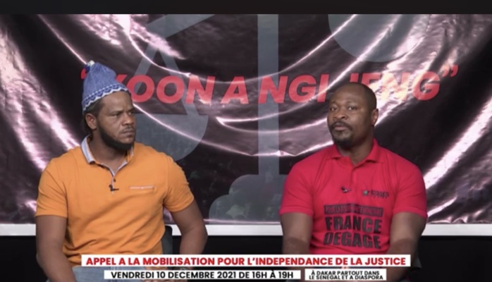 Manifestation « Yoon a ngi jeng! » interdite : les mouvements « FRAPP » et « Y'en a marre » décident de résister… Manifestation « Yoon a ngi jeng! » interdite : les mouvements « FRAPP » et « Y'en a marre » décident de résister…