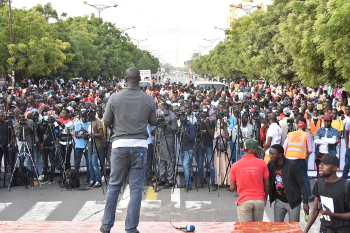 Rassemblement Frapp et Y’En A Marre / Les leaders de l’opposition absents, une présence citoyenne « timide » : La mobilisation a t-elle réussi? Rassemblement Frapp et Y’En A Marre / Les leaders de l’opposition absents, une présence citoyenne « timide » : La mobilisation a t-elle réussi?