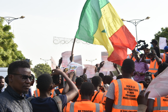 Rassemblement Frapp et Y’En A Marre / Les leaders de l’opposition absents, une présence citoyenne « timide » : La mobilisation a t-elle réussi? Rassemblement Frapp et Y’En A Marre / Les leaders de l’opposition absents, une présence citoyenne « timide » : La mobilisation a t-elle réussi?