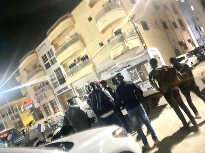 Occupation « illégale » du parking de l’immeuble Coseprim Vdn : Le maire Samba Bathily pointé du doigt! Occupation « illégale » du parking de l’immeuble Coseprim Vdn : Le maire Samba Bathily pointé du doigt!