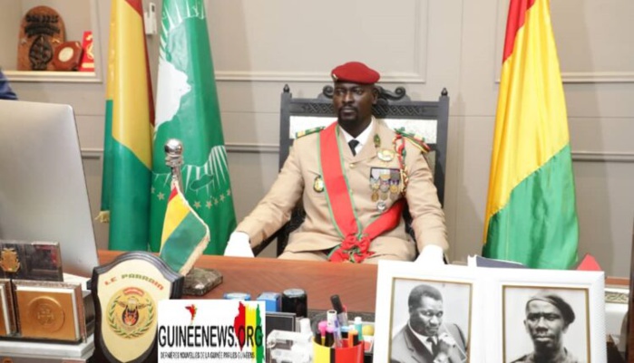 Guinée - Bruits de bottes au Palais : la junte l’explique par une « une consigne de sécurité mal interprétée » par des civils.
