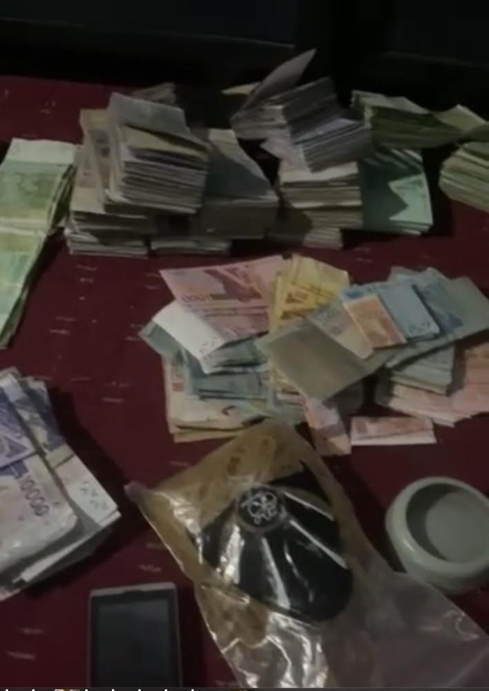TOUBA / Détournement de Hadiya du Khalife - Un jewriñ change les billets de banque par des feuilles blanches… TOUBA / Détournement de Hadiya du Khalife - Un jewriñ change les billets de banque par des feuilles blanches…