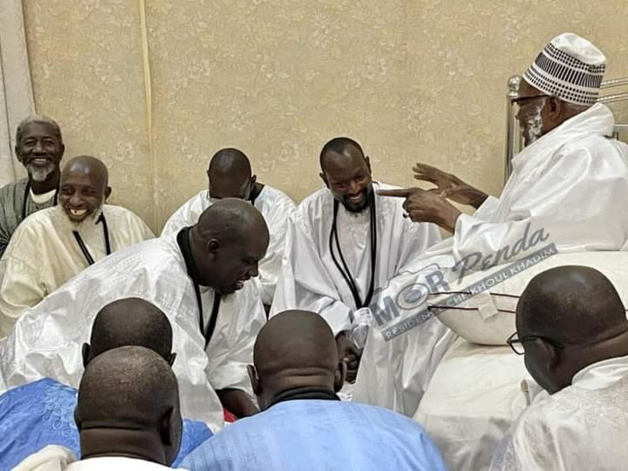 AL MUNTAQA EN 2021 / De la réconciliation des 02 Hizbut à celle de la famille Bâ… De ses soutiens financiers aux discours mobilisateurs, en passant par ses appels à la spiritualité... L’HOMME DE LA DÉCENNIE !