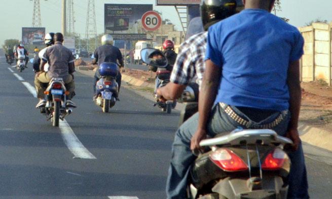 Utilisation des « Thiak-Thiak » comme moyen de transport en commun : L’interdiction du gouverneur de Dakar qui met en garde tout contrevenant.